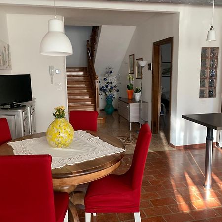 Вілла A Casa Di Lu Торрі-ді-Куартезоло Екстер'єр фото