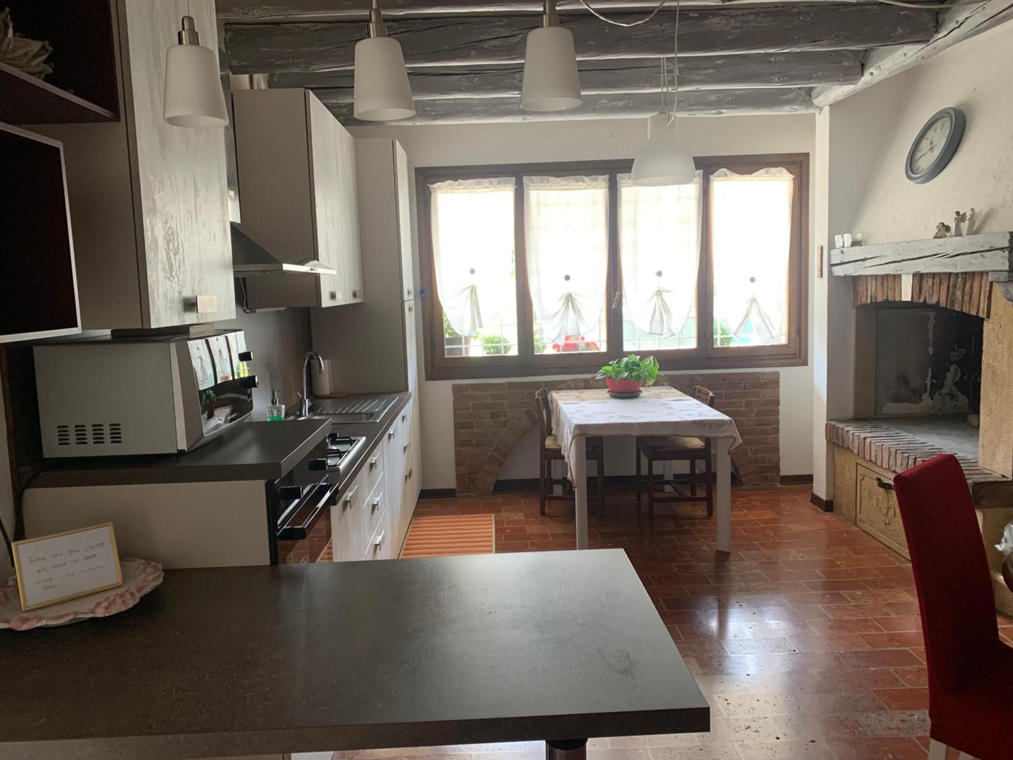Вілла A Casa Di Lu Торрі-ді-Куартезоло Екстер'єр фото